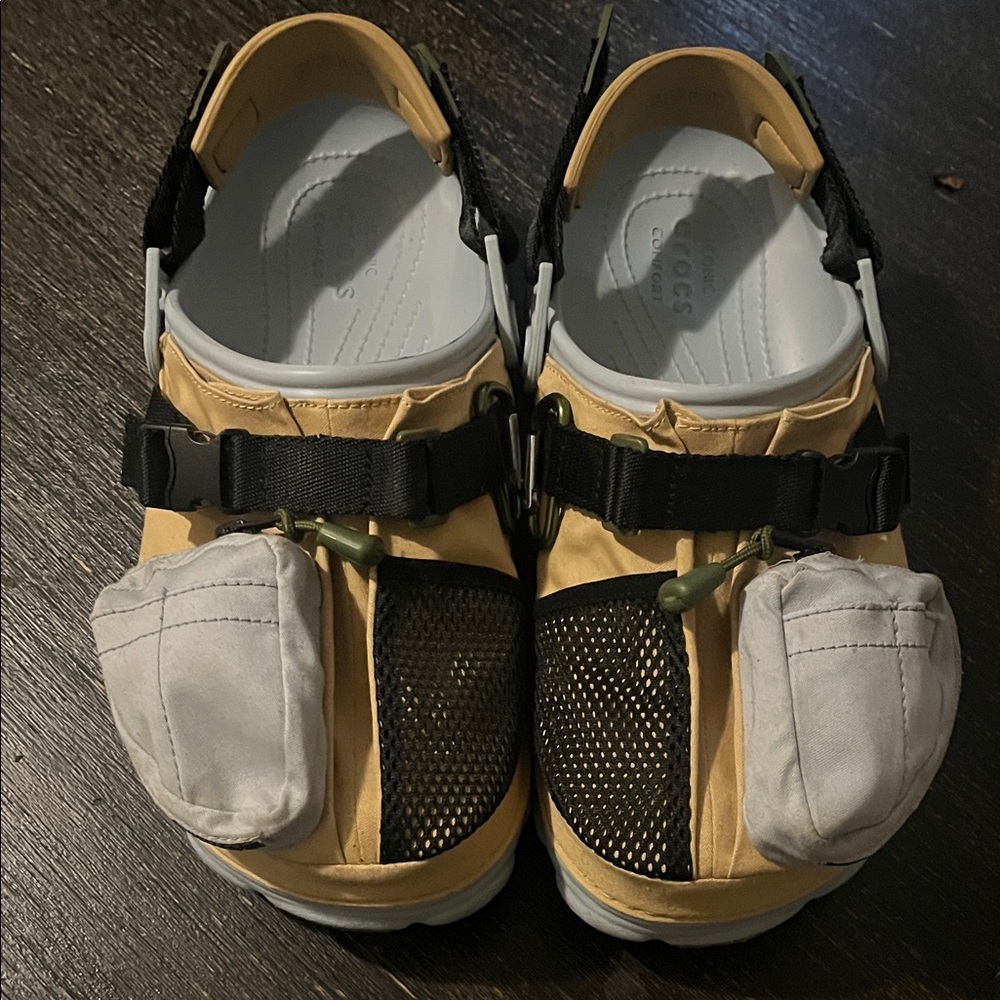 CROCS BEAMS (exclusive)Tan and Black Women's Sneakers